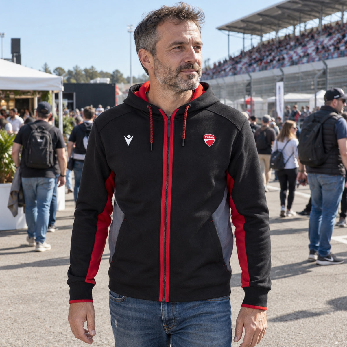 Ducati x Macron Zip Hoodie with Logo – Black – ilustrační foto (AI)