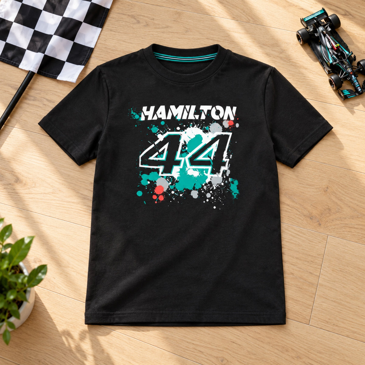 Mercedes-AMG PETRONAS F1 Lewis Hamilton #44 Kids' T-Shirt – Black – illustrative photo (AI)