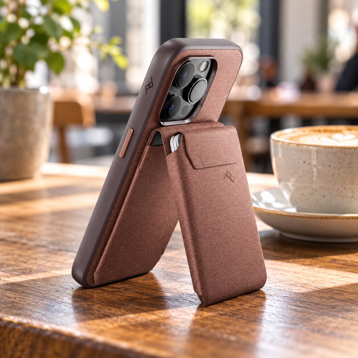 Peak Design Stand Wallet – Redwood – zdjęcie poglądowe (AI)