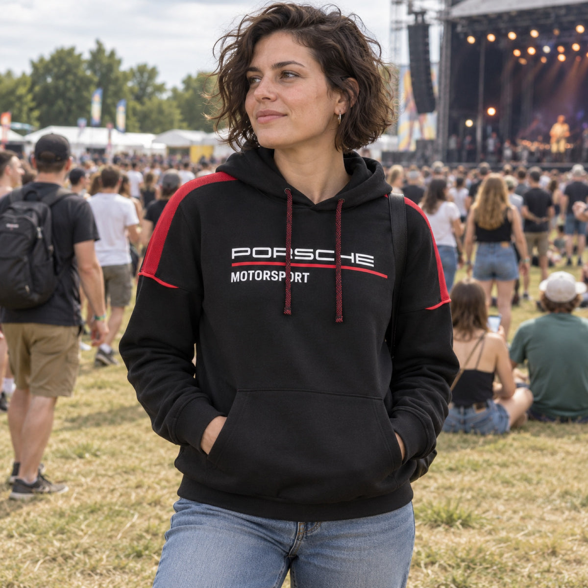 Porsche Motorsport Lifestyle Hoodie – Black – ilustrační foto 2 (AI)