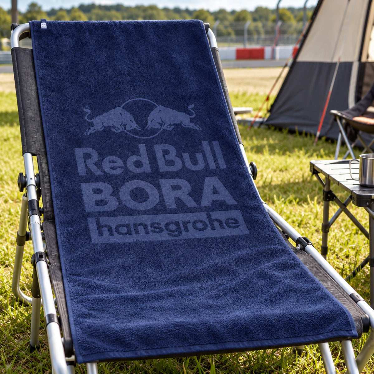 Duży ręcznik Red Bull Bora Hansgrohe z logo – zdjęcie poglądowe (AI)