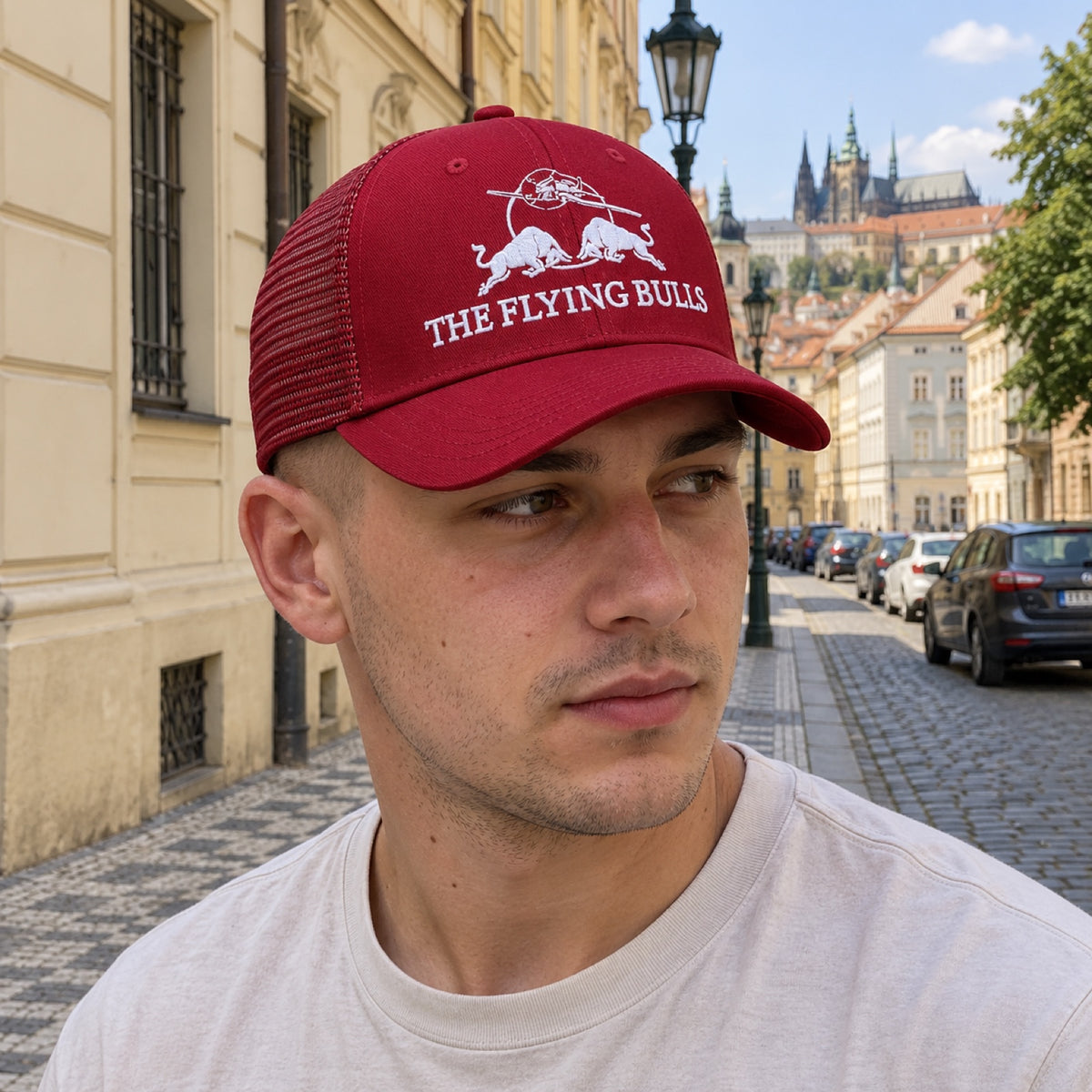 Red Bull The Flying Bulls Radar Trucker Cap with Logo – ilustrační foto (AI)