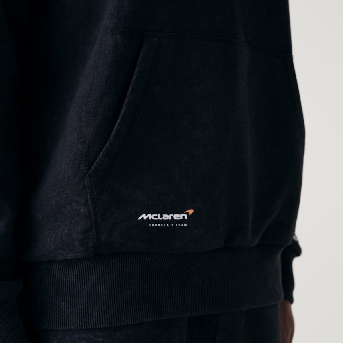 Bluza casual McLaren F1 NE wordmark czarna