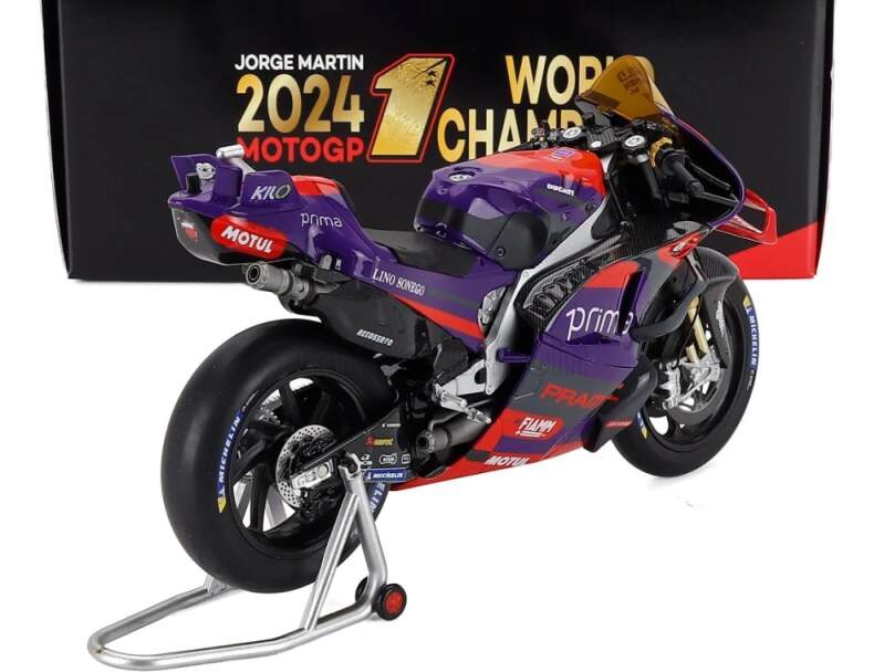 Model NZG MotoGP - Ducati GP24 Jorge Martin 1:12 - edice World Champion
