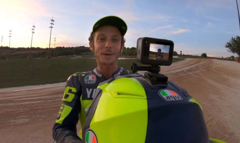 Czapka z daszkiem VR46 Valentino Rossi GoPro – czarna, prosty daszek