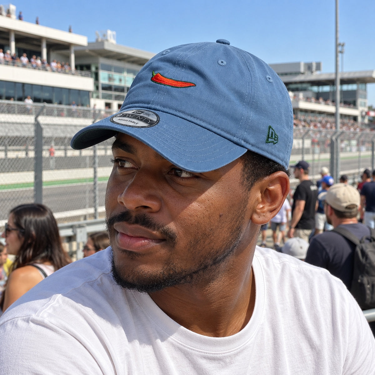 Carlos Sainz TEAMFIFTY5 New Era 9TWENTY Chilli Cap – Blue – ilustrační foto (AI)