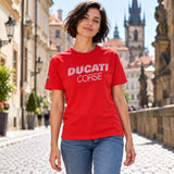 Koszulka Ducati Corse z napisem Ducati – czerwona – zdjęcie poglądowe (AI)