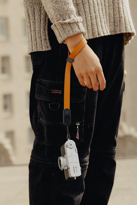 Peak Design Cuff - leather camera wrist strap - Amber