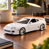 Model Szybcy i wściekli Toyota Supra 1995 1:24 – biały – zdjęcie poglądowe (AI)