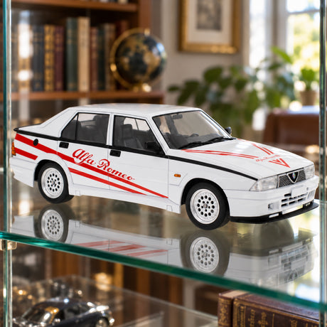 Model Alfa Romeo 75 Turbo Evoluzione – biały – zdjęcie poglądowe (AI)
