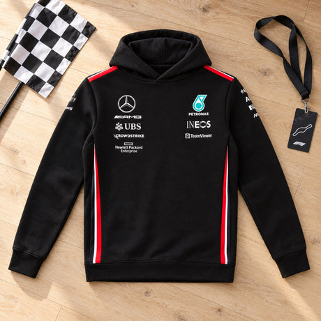 Dziecięca bluza zespołowa z kapturem Mercedes-AMG PETRONAS F1 AMG – 140 cm – zdjęcie poglądowe (AI)