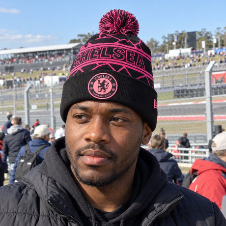 Chelsea Vintage Bobble Beanie – Black – ilustrační foto (AI)