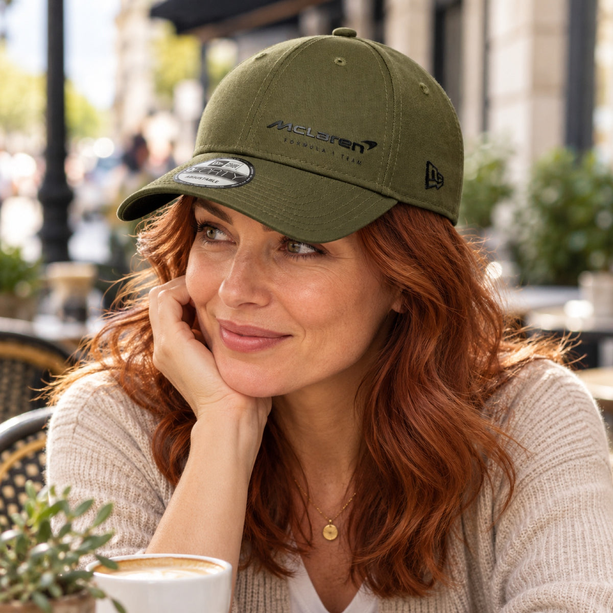 McLaren F1 ESS Casual Cap with Logo – Dark Green – illustrative photo (AI)