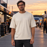 Koszulka casual McLaren F1 New Era Speedmark – piaskowa – zdjęcie poglądowe (AI)