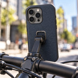 Peak Design Everyday Case iPhone 15 Pro Max v2 – Midnight – zdjęcie poglądowe (AI)