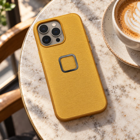 Peak Design Everyday Case iPhone 15 Pro Max v2 – Sun – zdjęcie poglądowe (AI)
