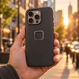 Peak Design Everyday Case iPhone 16 Pro – Charcoal – illustrative photo (AI)