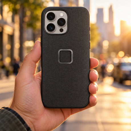Peak Design Everyday Case iPhone 16 Pro Max – Charcoal – illustrative photo (AI)