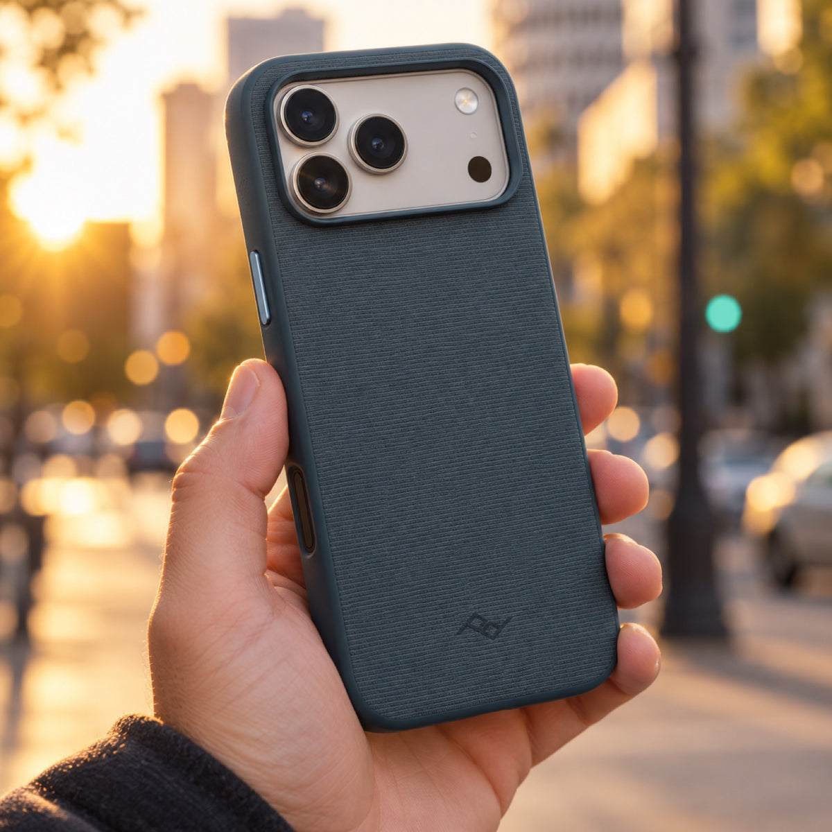 Peak Design Everyday Case Non-Slimlink iPhone 18 Pro Max – Ocean – illustrative photo (AI)