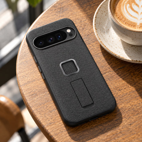 Peak Design Everyday Loop Case Google Pixel 9 Pro – Charcoal – zdjęcie poglądowe (AI)