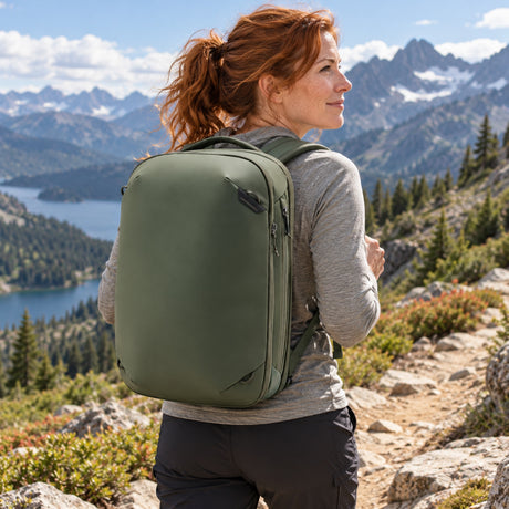 Peak Design Travel Backpack 20L – Sage – zdjęcie poglądowe (AI)