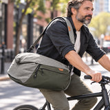 Peak Design Travel Duffel 80L – Sage – illustrative photo (AI)