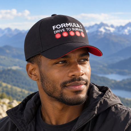 Czapka z daszkiem kibica Puma F1 Drive to Survive – czarna – zdjęcie poglądowe (AI)