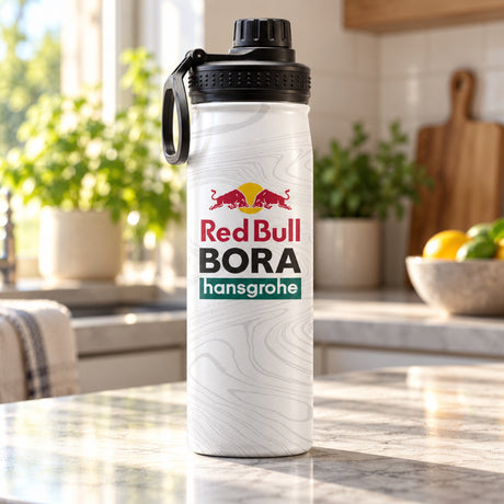 Metalowa butelka na wodę Red Bull Bora Hansgrohe z logo – zdjęcie poglądowe (AI)