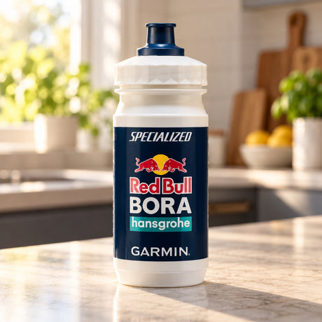 Butelka na wodę Red Bull Bora Hansgrohe – edycja zespołowa SPECIALIZED 550 ml – zdjęcie poglądowe (AI)