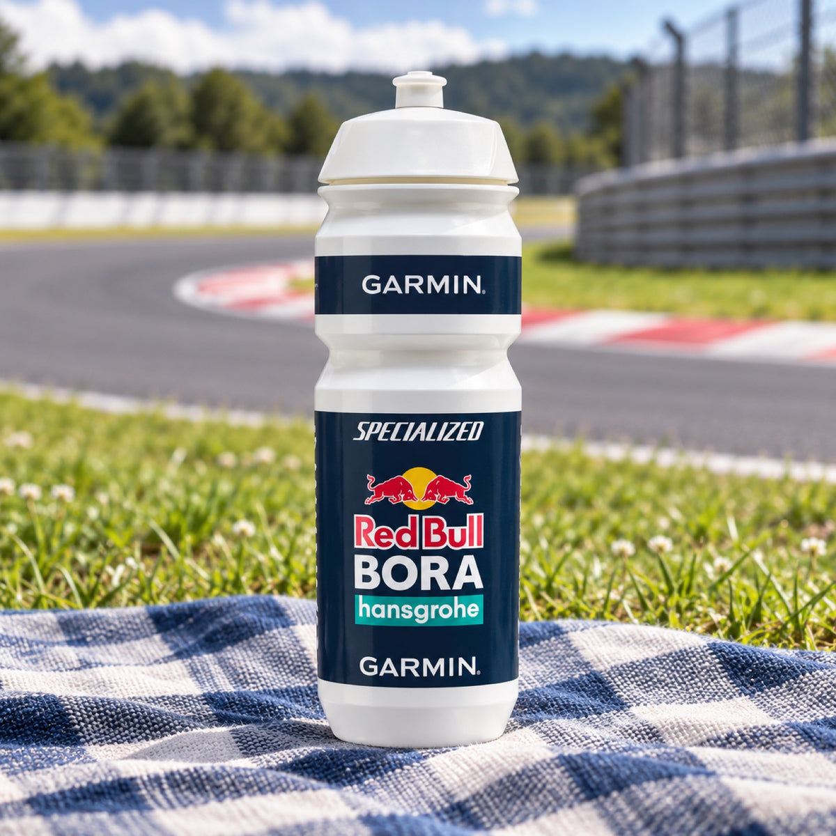 Butelka na wodę Red Bull Bora Hansgrohe – edycja zespołowa SPECIALIZED 750 ml – zdjęcie poglądowe (AI)