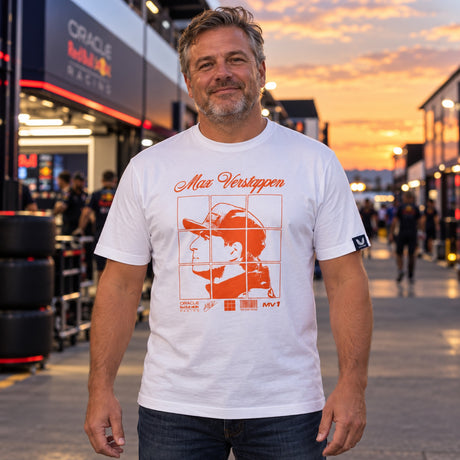 Koszulka Oracle Red Bull Racing Max Verstappen MV1 – biała – zdjęcie poglądowe (AI)