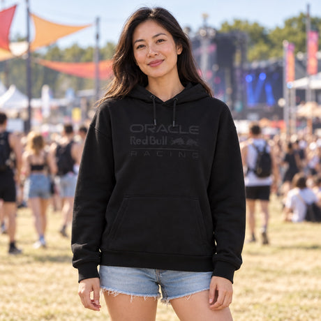 Bluza z kapturem Oracle Red Bull Racing edycja TONAL z logo – czarna – zdjęcie poglądowe (AI)