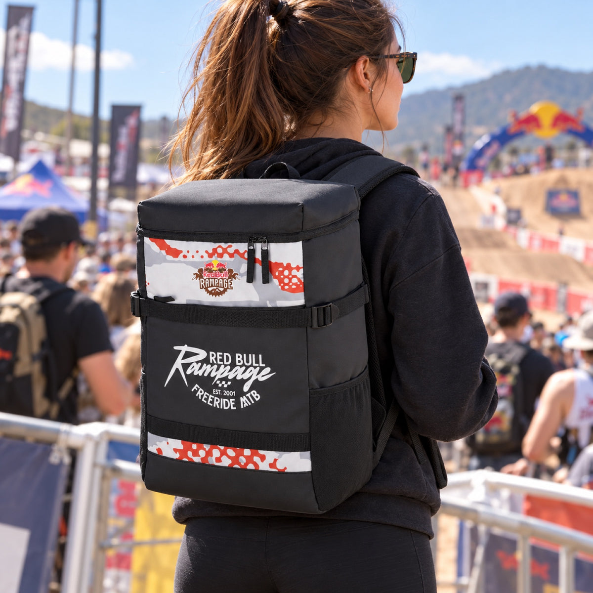 Plecak Red Bull Rampage TERRAIN – czarny – zdjęcie poglądowe (AI)