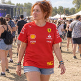 Carlos Sainz Scuderia Ferrari F1 Team T-Shirt – Red – ilustrační foto 2 (AI)