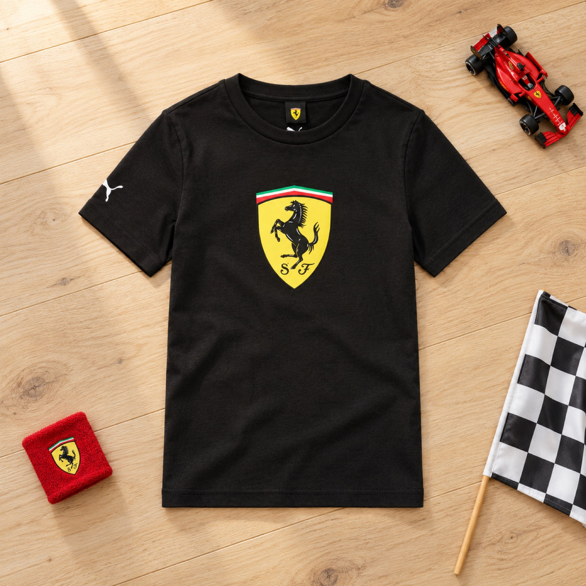 Scuderia Ferrari F1 x Puma Kids' T-Shirt with Large Shield – Black – ilustrační foto (AI)