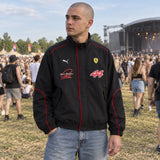 Lewis Hamilton Scuderia Ferrari F1 x Puma Jacket – Fan Edition – ilustrační foto (AI)