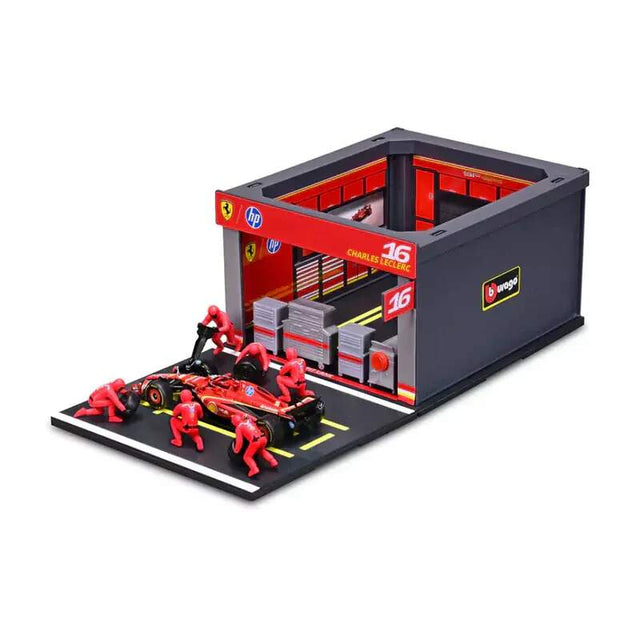 Model Bburago Scuderia Ferrari F1 1:43 Charles Leclerc z modelem boksu