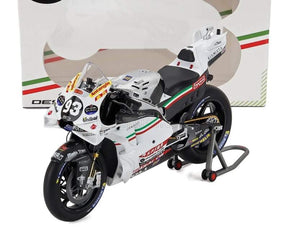 Model NZG MotoGP - Ducati GP23 Marc Marquez 1:12 - edycja San Marino GP