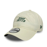 Czapka z daszkiem Carlos Sainz TEAMFIFTY5 New Era 9TWENTY – złamana biel