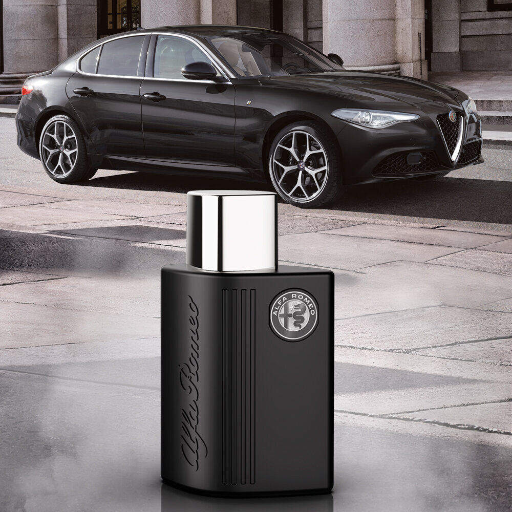 Woda po goleniu Alfa Romeo Black 75 ml