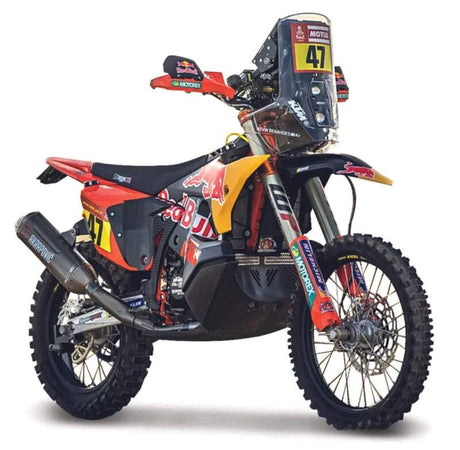 Model motocykla Red Bull KTM 450 Rally Dakar 2024 Kevin Benavides nr 47