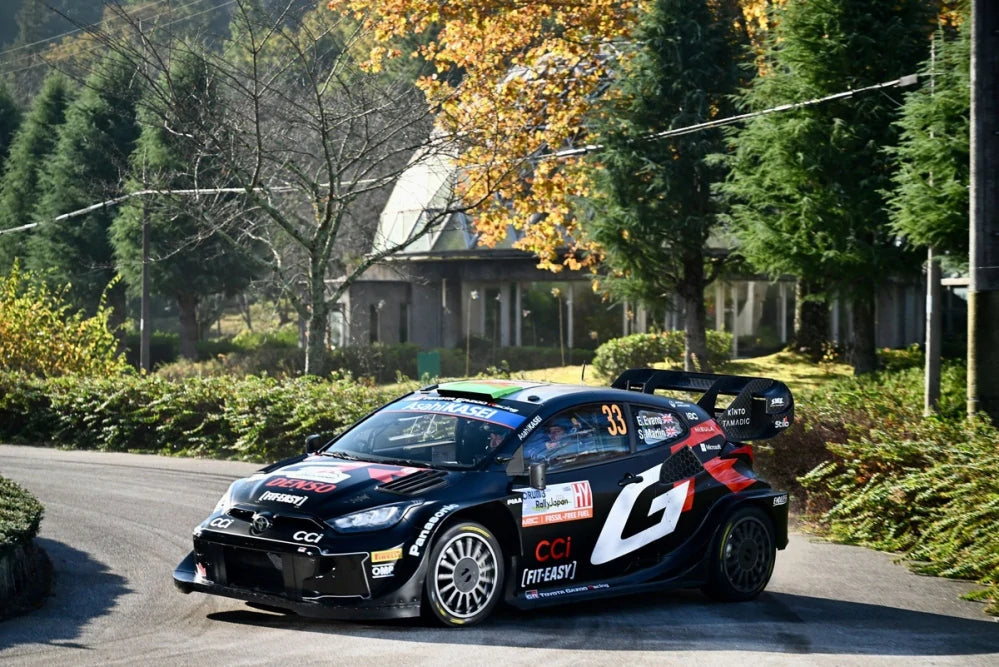 Model Ixo Toyota GR Yaris Rally1 Hybrid #33 Evans 1:18 – Rally Japan 2024