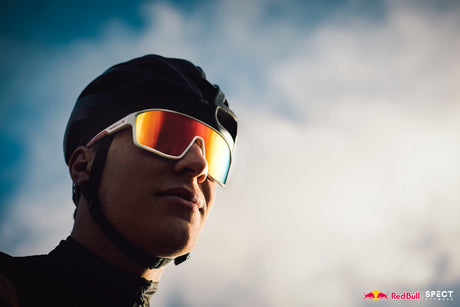 Okulary przeciwsłoneczne Red Bull Spect DUNDEE białe z czerwono-żółtą soczewką