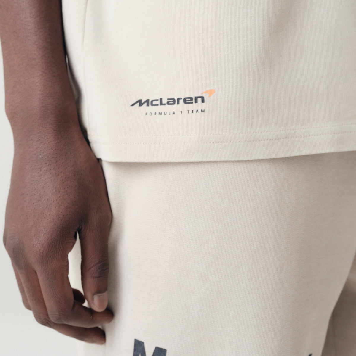Koszulka casual McLaren F1 NE speedmark piaskowa