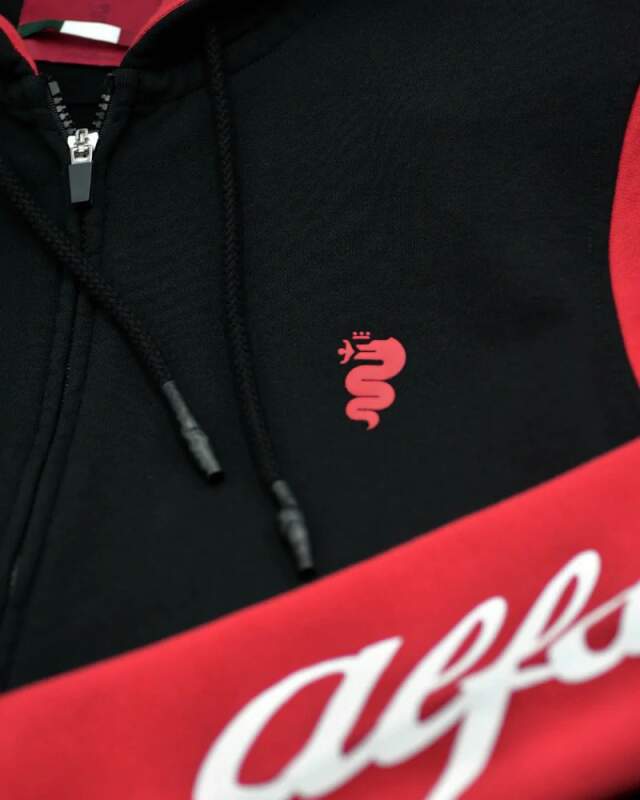 Bluza rozpinana Alfa Romeo z logo AR czarna - S