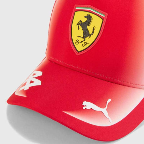 Dziecięca czapka z daszkiem Lewis Hamilton Scuderia Ferrari F1 x Puma - edycja zespołowa