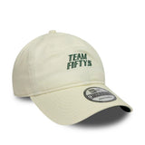 Czapka z daszkiem Carlos Sainz TEAMFIFTY5 New Era 9TWENTY – złamana biel
