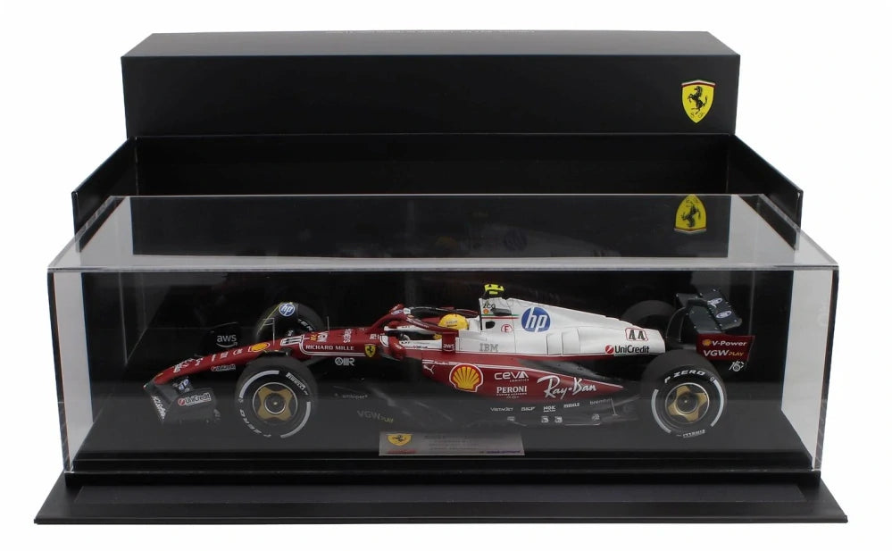 LookSmart Scuderia Ferrari SF-25 L. Hamilton Model 1:18 – Monza GP 2025