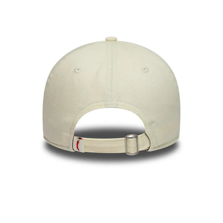 Czapka z daszkiem Carlos Sainz TEAMFIFTY5 New Era 9TWENTY – złamana biel