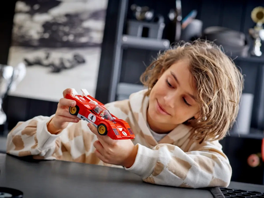Zestaw LEGO Speed Champions 76906 1970 Ferrari 512 M